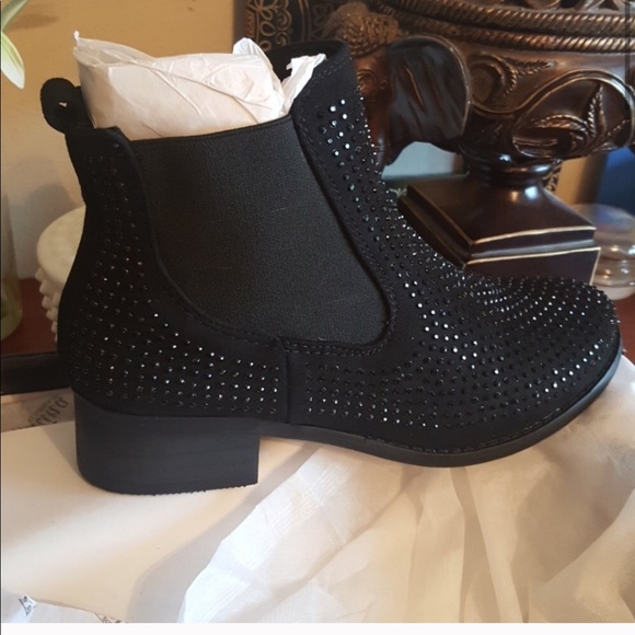 Black gem and suede booties - Picture 2 of 6